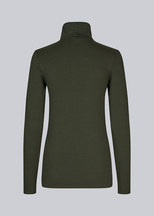 Nice high-necked green thin knit in a tight fit, which is perfect for any occasion.&nbsp;