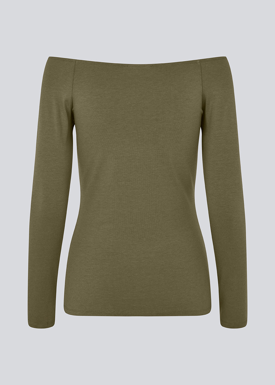Tansy LS top is in a green color and has a simple expression with a wide neckline and long, slim sleeves. The top has a tight-fitted silhouette. The model is 173 cm and wears a size S/36.