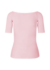 Tansy top in the color dusty sorbet has a simple look with a wide neckline at front and back and narrow sleeves. The top is slim fit without being tight. 