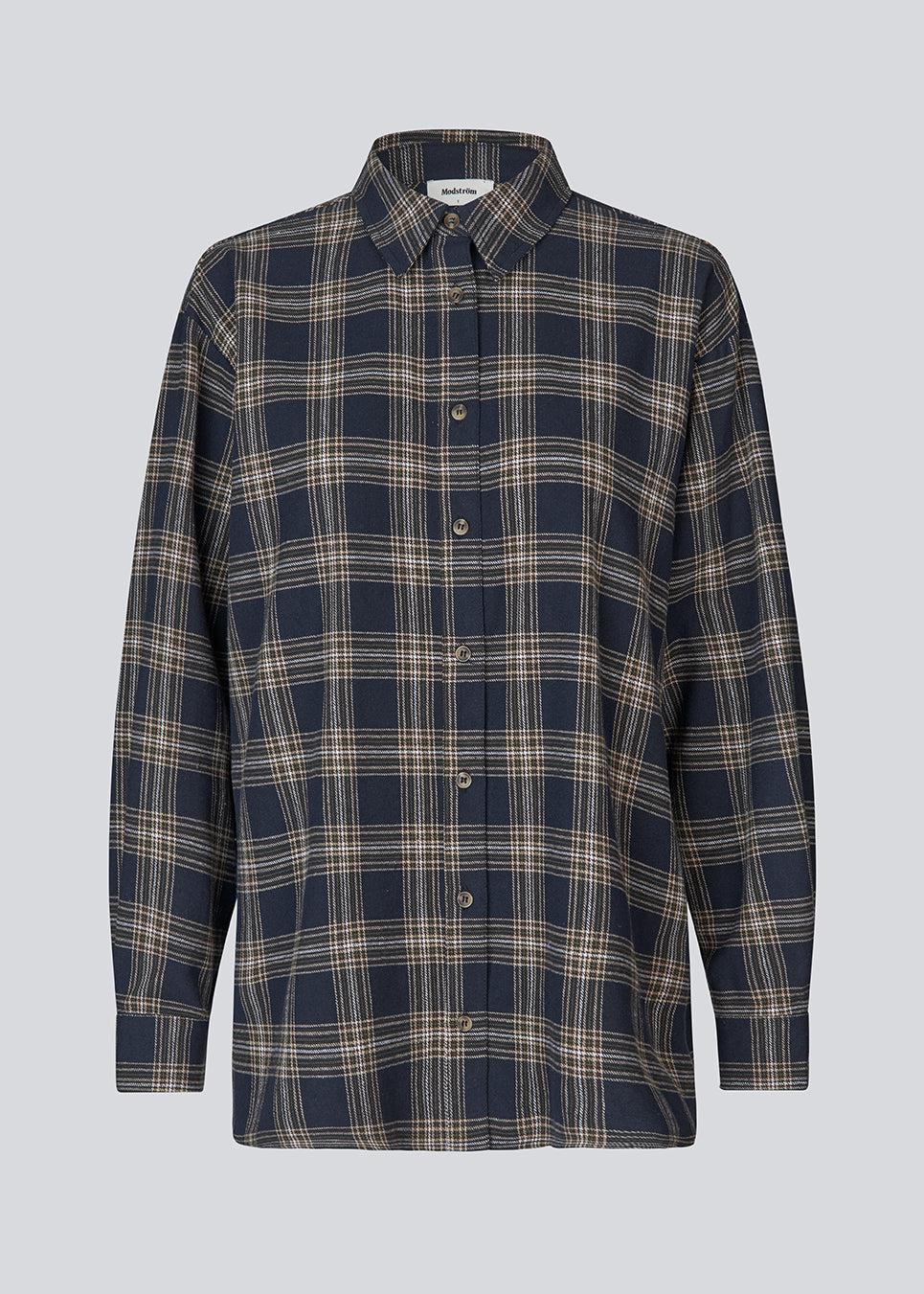 Classic oversize shirt in flannel in navy sky. TappoMD shirt has a chest pocket, button closure in front and a manchet with button closure.&nbsp;