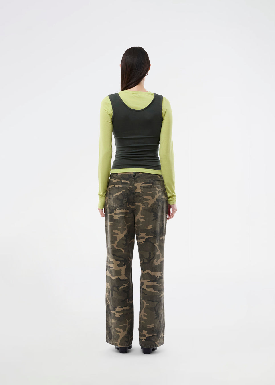Modern layering long-sleeved blouse/top. ThaliaMD LS T-shirt is designed with a refined double-layer look that adds depth and a modern expression. The soft, stretchy fabric and fitted silhouette make it ideal both on its own and as a stylish layering piece in a fashion-conscious wardrobe. Colors are lime green and army green.
