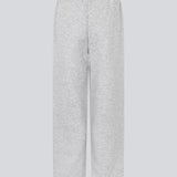 Tiamd straight pants feature an elasticated waistband and straight legs, creating a modern and laid-back silhouette. Perfect for casual everyday looks or paired with the matching sweatshirt for a cool, sporty set.