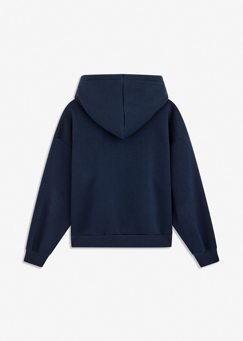 Sweatshirt in navy blue with a zipper and logo in a cotton mixture. TiaMD Zip has pockets, ribbing at the sleeves and bottom, and a hood with strings. The model is 175 cm and wears a size S/36.