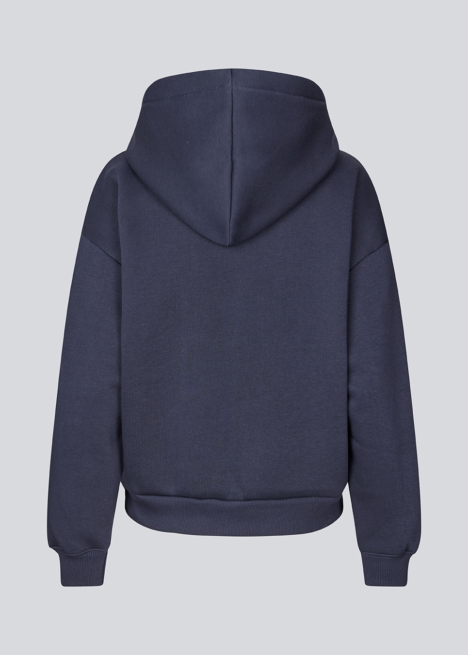 <p>Sweatshirt in navy blue with a zipper and logo in a cotton mixture. TiaMD Zip has pockets, ribbing at the sleeves and bottom, and a hood with strings.</p> <p><a href="https://modstrom.com/products/tiamd-pants-navy-sky" title="tiamd-pants-navy-sky">Style with matching pants.</a></p>