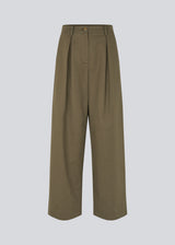 Suit pants in Twill with wide legs and pleats at the top. ToreMD pants has a medium-high waist, zipper, side pockets and paspoil pocket in the back.