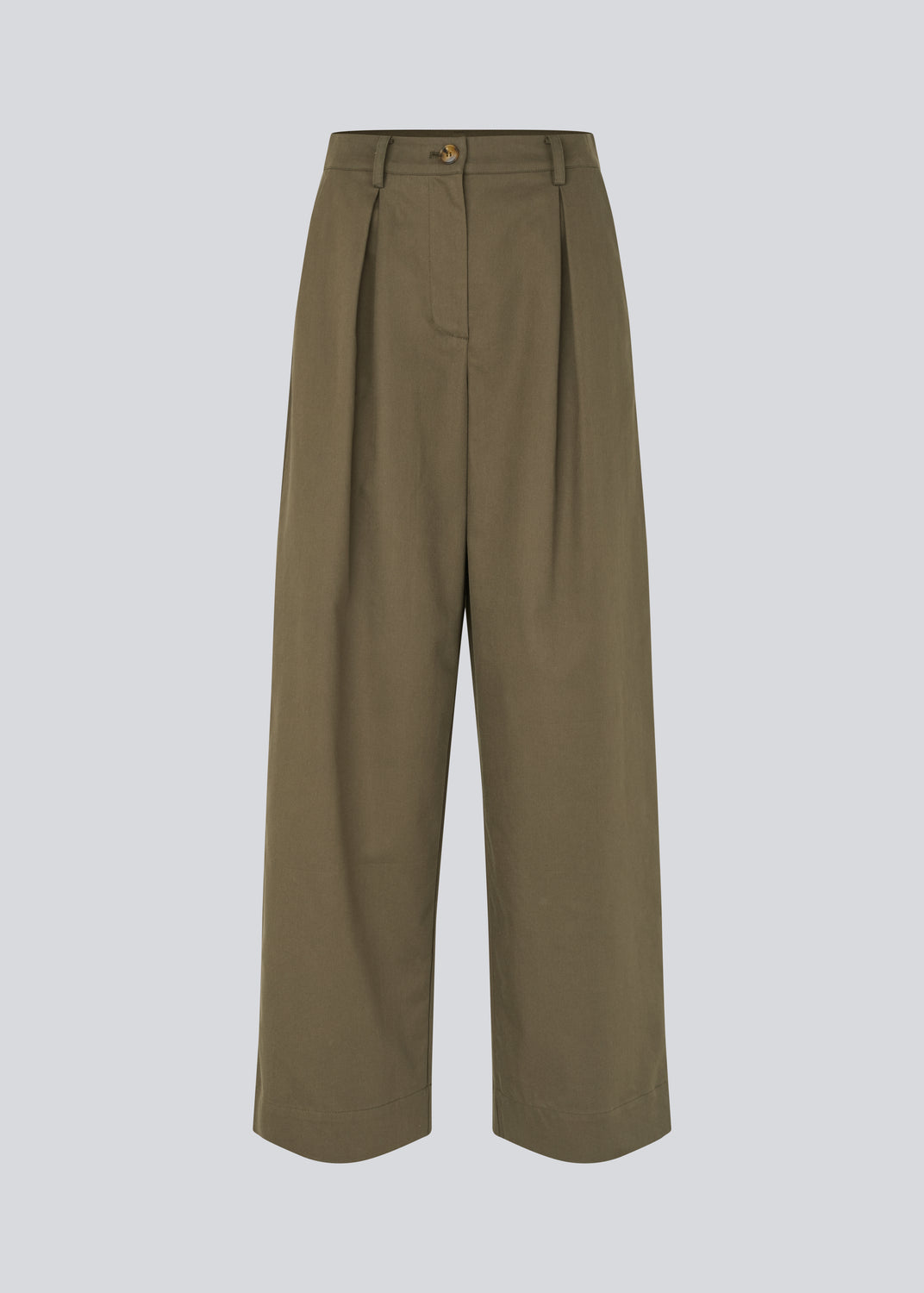 Suit pants in Twill with wide legs and pleats at the top. ToreMD pants has a medium-high waist, zipper, side pockets and paspoil pocket in the back.