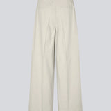 Suit pants in Twill with wide legs and pleats at the top. ToreMD pants has a medium-high waist, zipper, side pockets and paspoil pocket in the back.