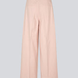 Suit pants in light pink with wide legs and pleats at the top. ToreMD pants has a medium-high waist, zipper, side pockets and paspoil pocket in the back.