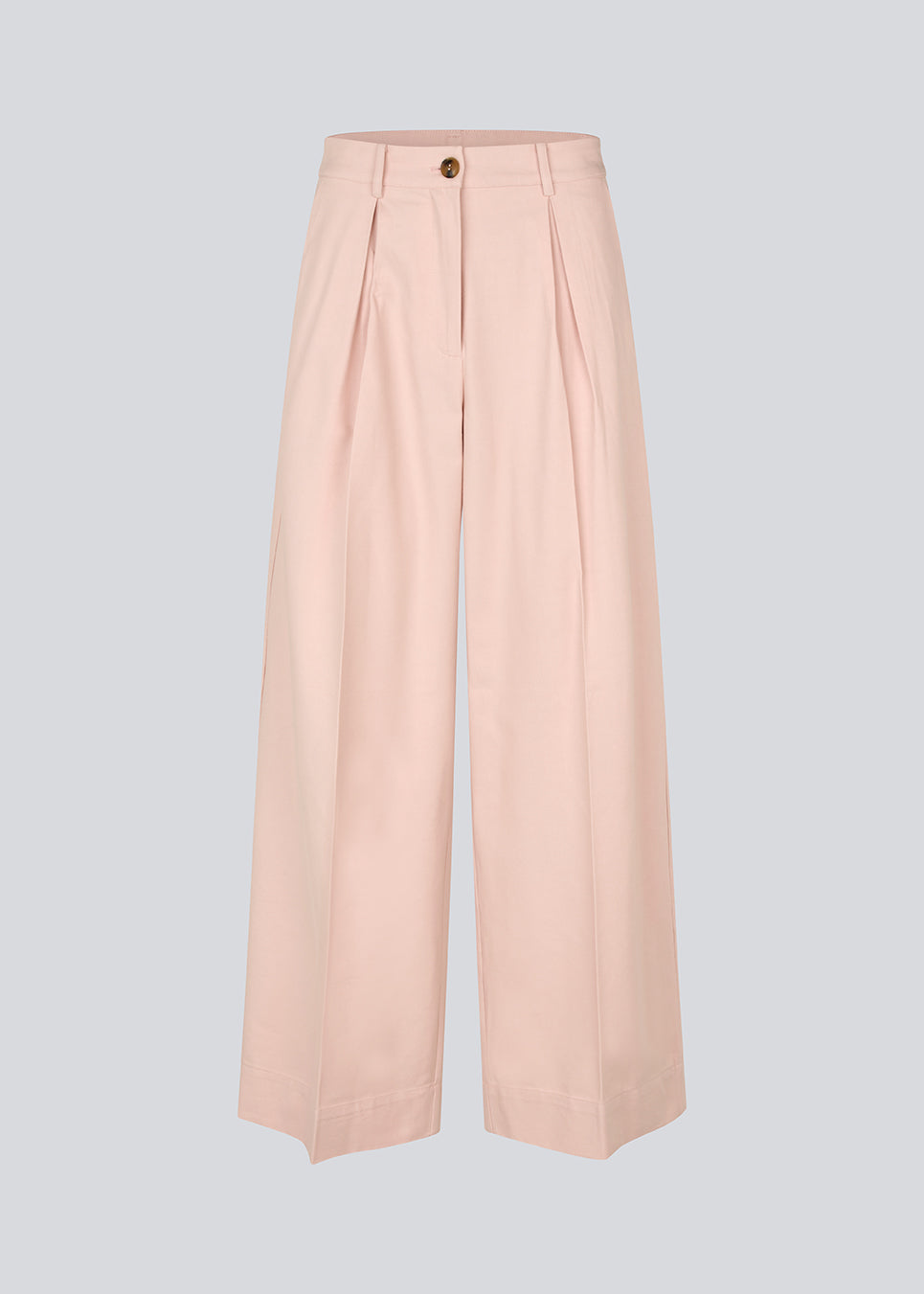 Suit pants in light pink with wide legs and pleats at the top. ToreMD pants has a medium-high waist, zipper, side pockets and paspoil pocket in the back.
