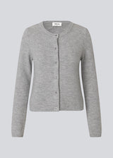Light grey fitted cardigan in soft knit. The TreeMD cardigan features a round neckline and delicate buttons in a matching color, highlighting its simple and feminine expression.