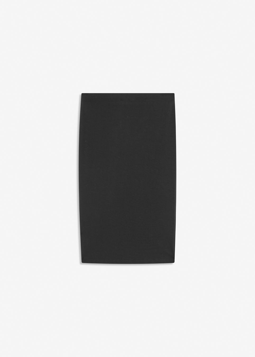 Nice, basic skirt in a midi lenght. Tutti x-long in Black has a tight and nice fit and is a Modström Bestseller.