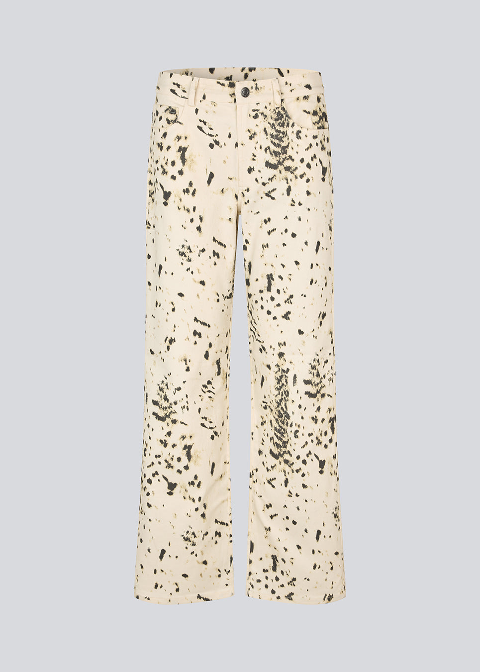 Printed jeans in soft cotton denim. The UlianaMD Jeans feature straight legs, a concealed zip fastening, and front and back pockets – a modern twist on a classic. The model is 175 cm and wears a size S/36.

Style the pants with the matching shirt: ulianamd shirt

Material:
97% Cotton
3% Elastane