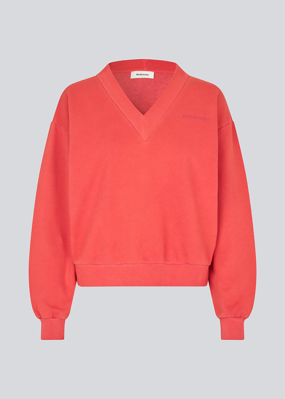 Feminine sweatshirt in red with a V-neckline. The UltraMD Sweat is made from 100% organic cotton and features balloon sleeves and delicate ribbed trims. A modern and relaxed style, perfect for an effortless everyday outfit. The model is 175 cm and wears a size S/36.

Material:
100% Organic Cotton