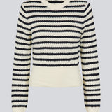 Classic striped sweater in navy and cream. The UlvaMD Stripe O-neck is made from 100% organic cotton and features a round neckline, ribbed trims, and a soft, comfortable fit. A timeless choice for a relaxed and refined everyday look. The model is 175 cm and wears a size S/36.

Material:
100% Organic Cotton