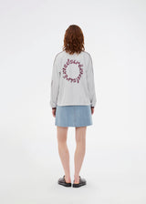 Cool long-sleeved T-shirt with a polo collar. The UniqueMD LS T-shirt features sporty details such as elastic trims, a V-neckline, and a number and logo on the chest. A relaxed yet stylish piece that combines comfort with modern design.