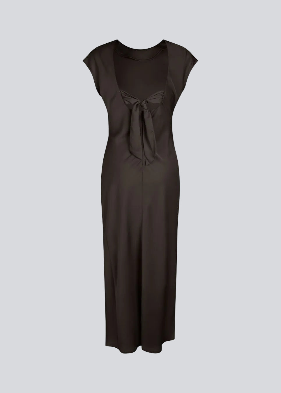 Elegant satin dress in brown made from 96% recycled polyester. The UnityMD Dress features short sleeves, an ankle-length silhouette, and beautiful draping at the waist that accentuates the figure. The deep back and tie detail add a feminine and sophisticated touch.

Material:
4% Elastane
96% Recycled Polyester