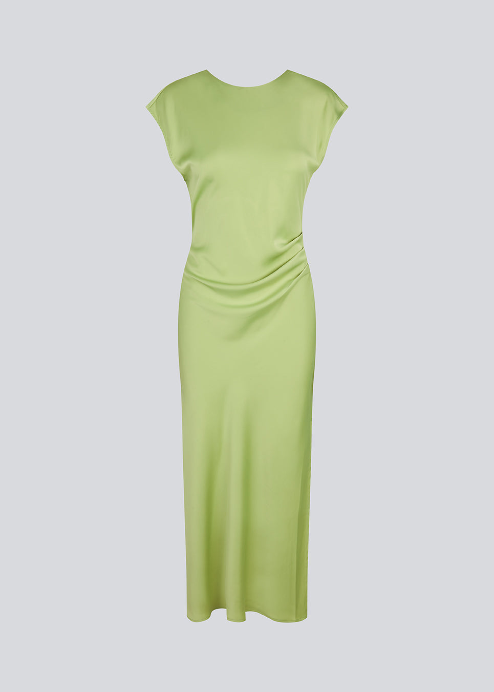 Elegant satin dress in green made from 96% recycled polyester. The UnityMD Dress features short sleeves, an ankle-length silhouette, and beautiful draping at the waist that accentuates the figure. The deep back and tie detail add a feminine and sophisticated touch. The model is 175 cm and wears a size S/36.


Material:
4% Elastane
96% Recycled Polyester