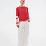 Striped long-sleeved T-shirt in red and pink. The UlvaMD Stripe LS T-shirt features a round neckline, a relaxed fit, and a discreet chest logo. A fresh and casual style with a timeless expression. The model is 175 cm and wears a size S/36.


Material:
52% Cotton
48% Polyester