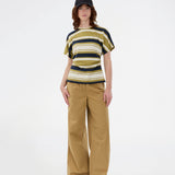 Fitted T-shirt with fresh green stripes. The UrbanMD Stripe T-shirt features short sleeves, a round neckline, and delicate ruched stitching at the waist that accentuates the silhouette. A discreet chest logo completes the modern look. The model is 175 cm and wears a size S/36.


Material:
52% Cotton
48% Polyester