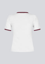 Short-sleeved T-shirt with contrast trims and logo on the front. The VernoMD T-shirt is made from soft, organic cotton jersey with stretch for a comfortable, close fit. A simple and sporty design, perfect for both everyday wear and leisure.