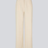 Elegant white tailored trousers with straight legs. The VesMD pants feature belt loops, a concealed zipper closure, and an elastic waistband at the back. These classic trousers create a stylish and versatile look, perfect for both the office and evening occasions.