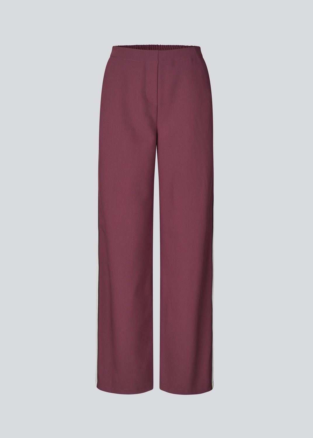 Loose blue vest with a collar in our classic gale material. Galemd vest is sleeveless and has a front button closure. 