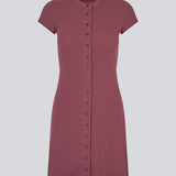 Ribbed T-shirt dress with front buttons. The VilsonMD dress features short sleeves, a fitted silhouette, and a thigh-length cut. A modern and feminine dress that combines classic details with a timeless, elegant look.