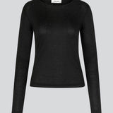 HarperMD LS top in black is a slim-fitting top with long sleeves and a round neck made from a thin, soft jersey. The model is 175 cm and wears a size S/36.