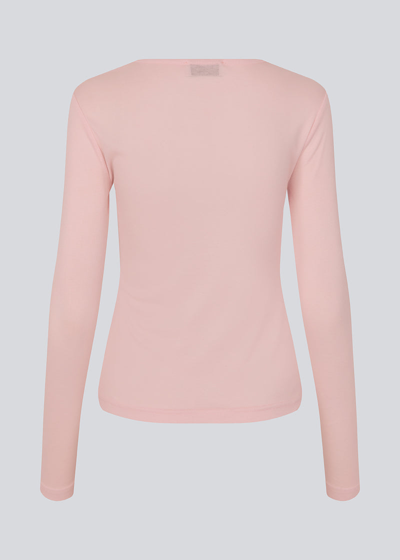 HarperMD LS top is a slim-fitting top with long sleeves and a round neck made from a thin, soft jersey.