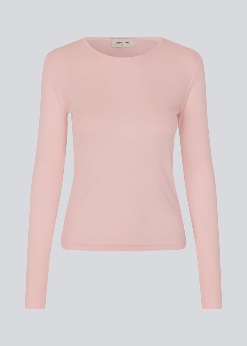 HarperMD LS top is a slim-fitting top with long sleeves and a round neck made from a thin, soft jersey.