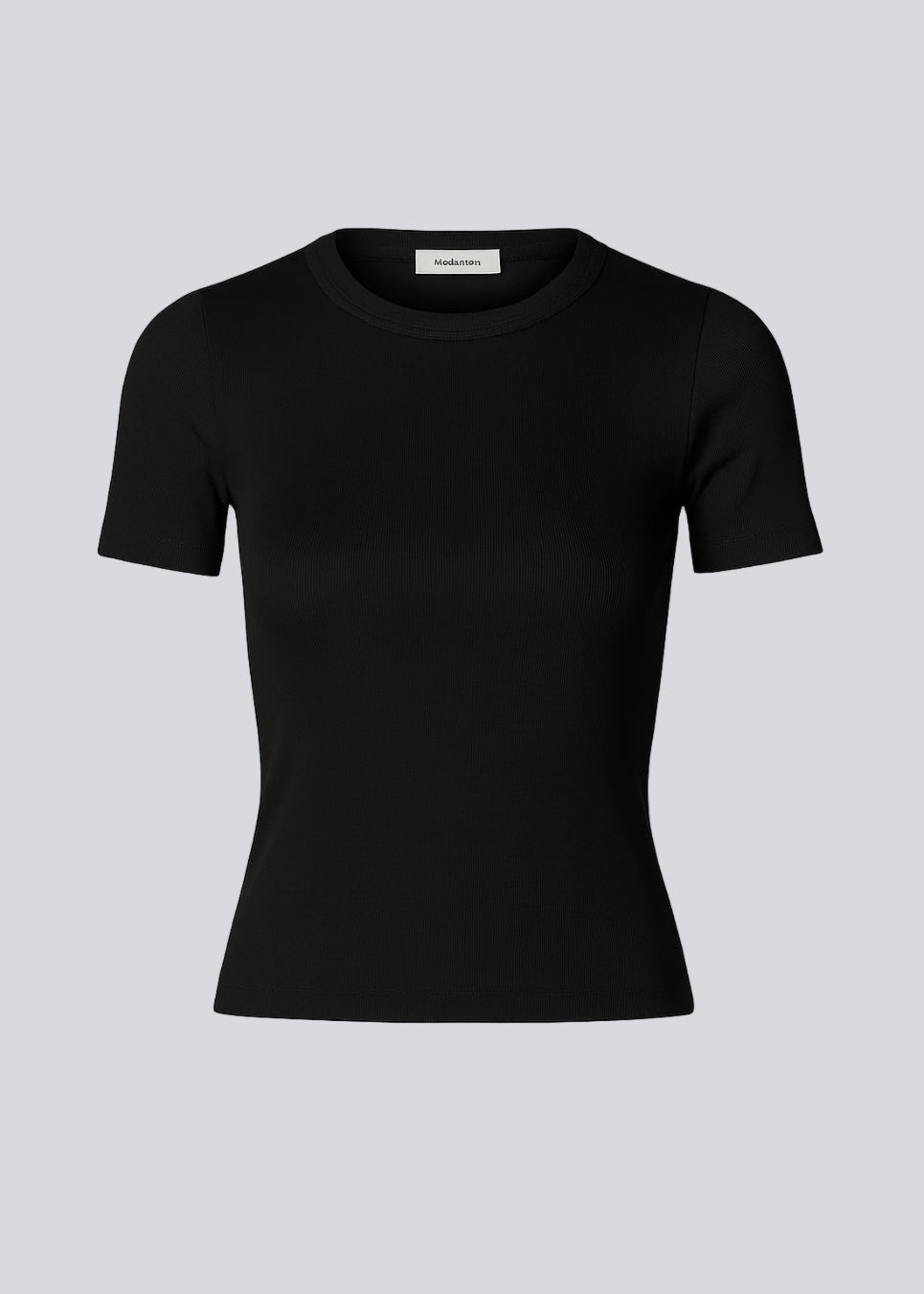 Basic t-shirt in black in soft cotton rib with stretch. Igormd short t-shirt has a tight fit with short sleeves.&nbsp;
