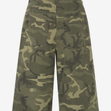 Long cargo shorts in camouflage print. The AthenaMD Long Shorts are made from cotton denim and feature pockets, belt loops, and a button-and-zip fly closure. A modern and stylish choice for relaxed summer looks.