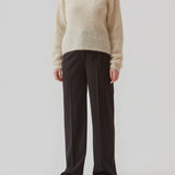 Easy knitted jumper in a soft mohair quality. BertyMD v-neck has a v-neckline and long sleeves with dropped shoulders. The shirt is slightly see-through.