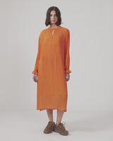 Pleated dress in recycled polyester. CruzMD dress has 3/4 sleeves with elastic, keyhole detail in front, and an airy skirt.