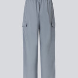 Cargo pants in the color dusk in nylon with elastic waistline and adjustable hems with elastic drawstrings. TrentMD pants have patch pockets on the legs.