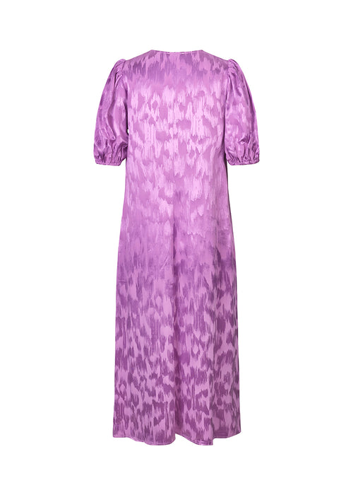 Midi dress with short puff sleeves with elasticated trimming. AbigaleMD dress has a shiny structure, v-neckline and inverted box pleat in front.