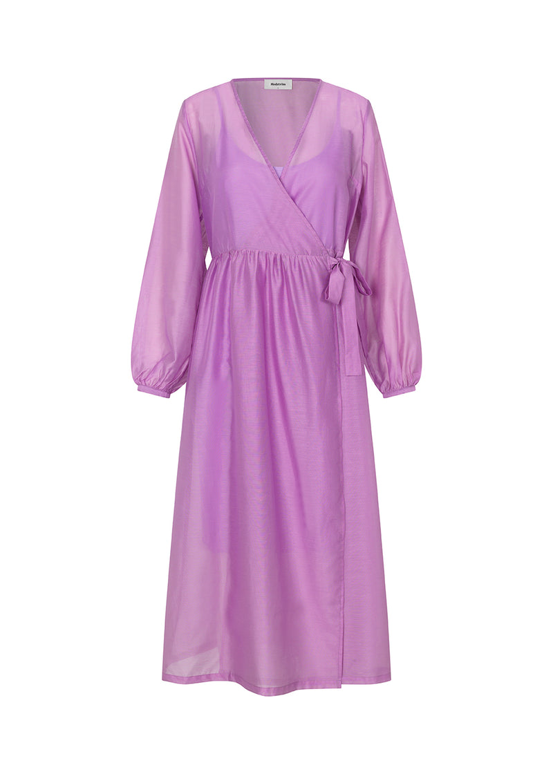 Midi dress in purple in an airy linen quality that is slightly see-through. AmoraMD dress has long balloon sleeves, v-neckline and wrap-effect with tiebelt. Slip dress is included.