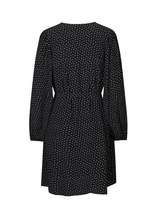 Short dress in EcoVero viscose. AndersonMD print dress has long balloon sleeves, v-neckline, button closure at front and a belt at the waist.