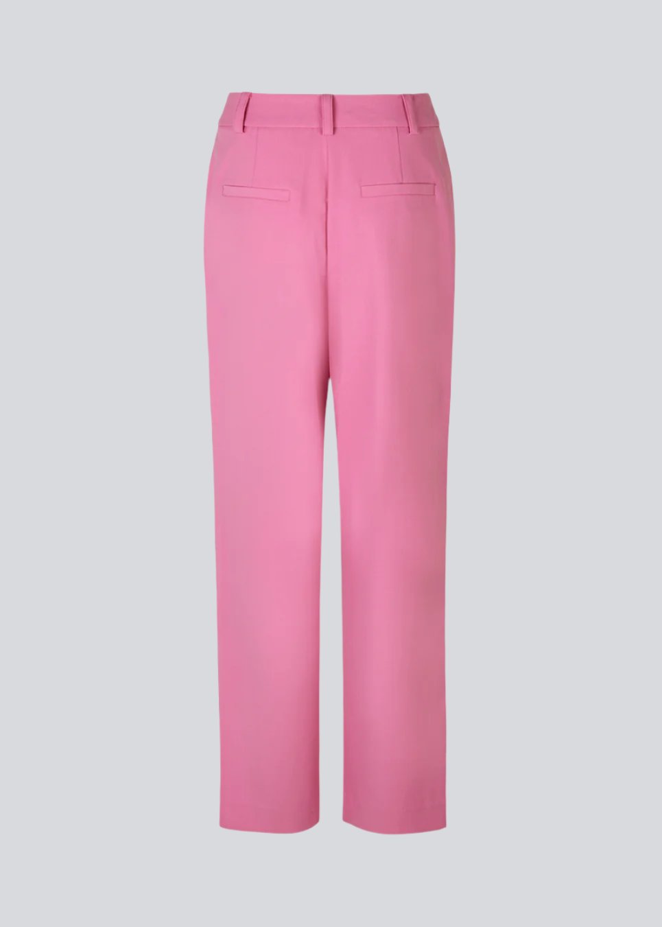 Pants in pink in a relaxed fit. AnkerMD wide pants have a regular waist with pleats in front and wide, long legs. Decorative back pockets and side pockets.  Match with blazer: AnkerMD blazer