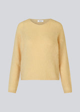 Easy knitted jumper in the color Moonstone in a soft mohair quality. BertyMD v-neck has a v-neckline and long sleeves with dropped shoulders. The shirt is slightly see-through.