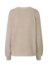 Jumper in beige in a rib-knitted cotton quality. BorgMD o-neck has a round neck and long raglan sleeves with volume. Ribbing at the neck, cuffs and hem.