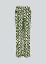 Straight-leg pants with medium waist with covered elastic for added comfort. CamilaMD print pants are made from an all-over snake-printed EcoVero viscose.  The model is 177 cm and wears a size S/36.