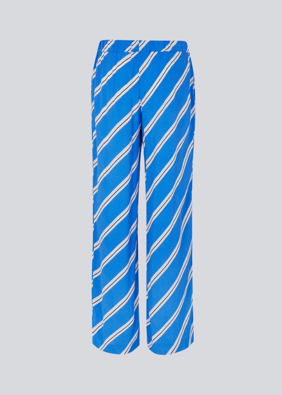 Pants designed with a loose fit and wide legs with a diagonal stripe print. CenniMD print pants has an elasticated waist for ekstra comfort.  Match with CenniMD print shirt to complete the look.Pants designed with a loose fit and wide legs with a diagonal stripe print. CenniMD print pants has an elasticated waist for ekstra comfort.  Match with CenniMD print shirt to complete the look.