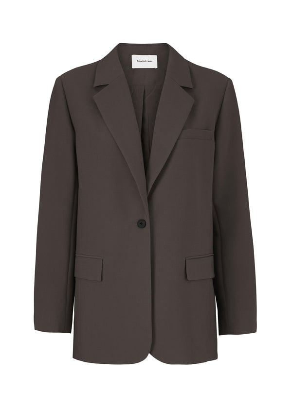 Gale blazer in dark brown has a classic and elegant design, fulfilled by the beautiful revers collar and a long fit. The blazer has a button closure at the front and a chest pocket on the left side.  Buy matching pants: Gale straight pants or Gale Pants in the same color to complete the look. 
