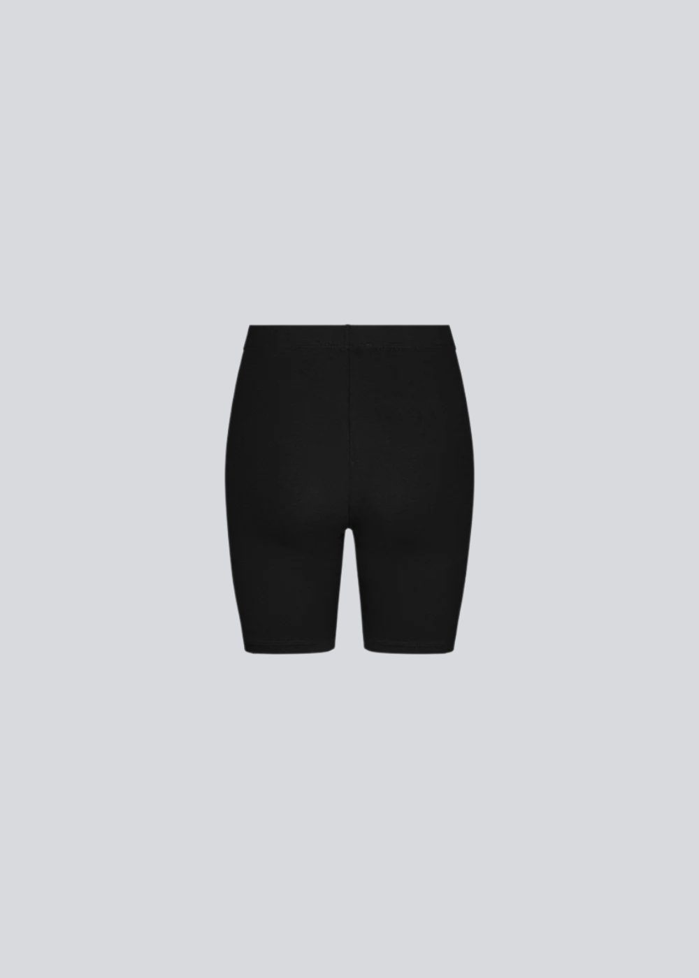 Comfortable and basic shorts which will be perfect under a dress or skirt. Kendis X-short is one of our Basics bestsellers. The model is 174 cm and wears a size S/36