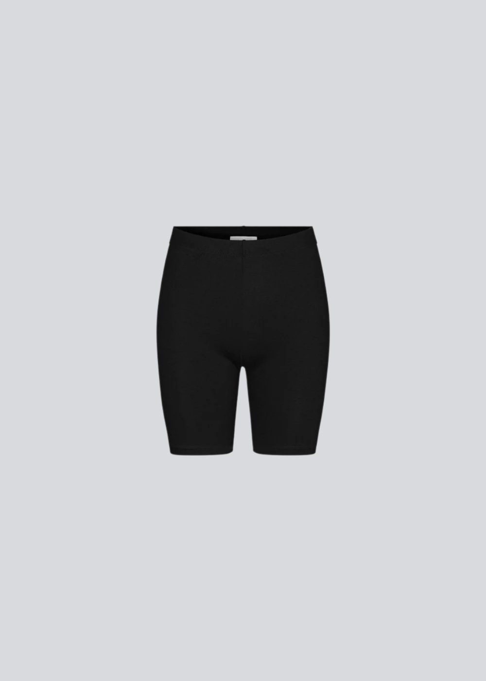 Comfortable and basic shorts which will be perfect under a dress or skirt. Kendis X-short is one of our Basics bestsellers. The model is 174 cm and wears a size S/36