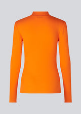 Long sleeved t-shirt with a high neck in orange. Krown LS t-neck is in a ribbed quality and has a tight fit. The t-neck is in a nice EcoVero viscose quality.