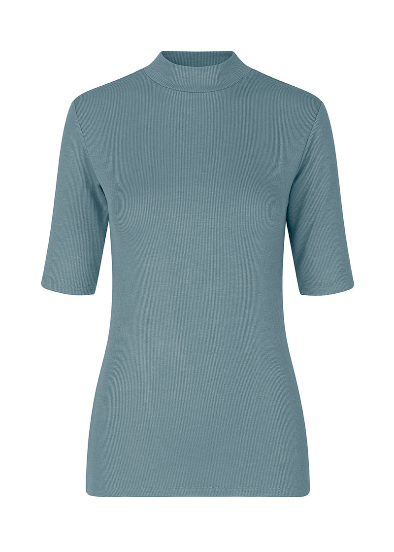 Short-sleeved t-shirt with a high neck. Krown t-shirt is in a nice rib quality and has a tight fit. The t-shirt is in a nice Eco Verro Viscose quality.