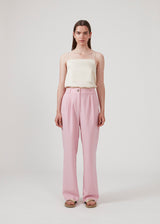 Pants in the color dusty sorbet in a relaxed fit. AnkerMD wide pants have a regular waist with pleats in front and wide, long legs. Decorative back pockets and side pockets. The model is 174 cm and wears a size S/36.Pants in the color dusty sorbet in a relaxed fit. AnkerMD wide pants have a regular waist with pleats in front and wide, long legs. Decorative back pockets and side pockets. The model is 174 cm and wears a size S/36.