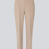Classic pants with creases and straight, cropped legs. NelliMD cropped pants have a hidden zipper at the side and a covered elastic at the waist for a more comfortable fit. The model is 173 cm and wears a size S/36